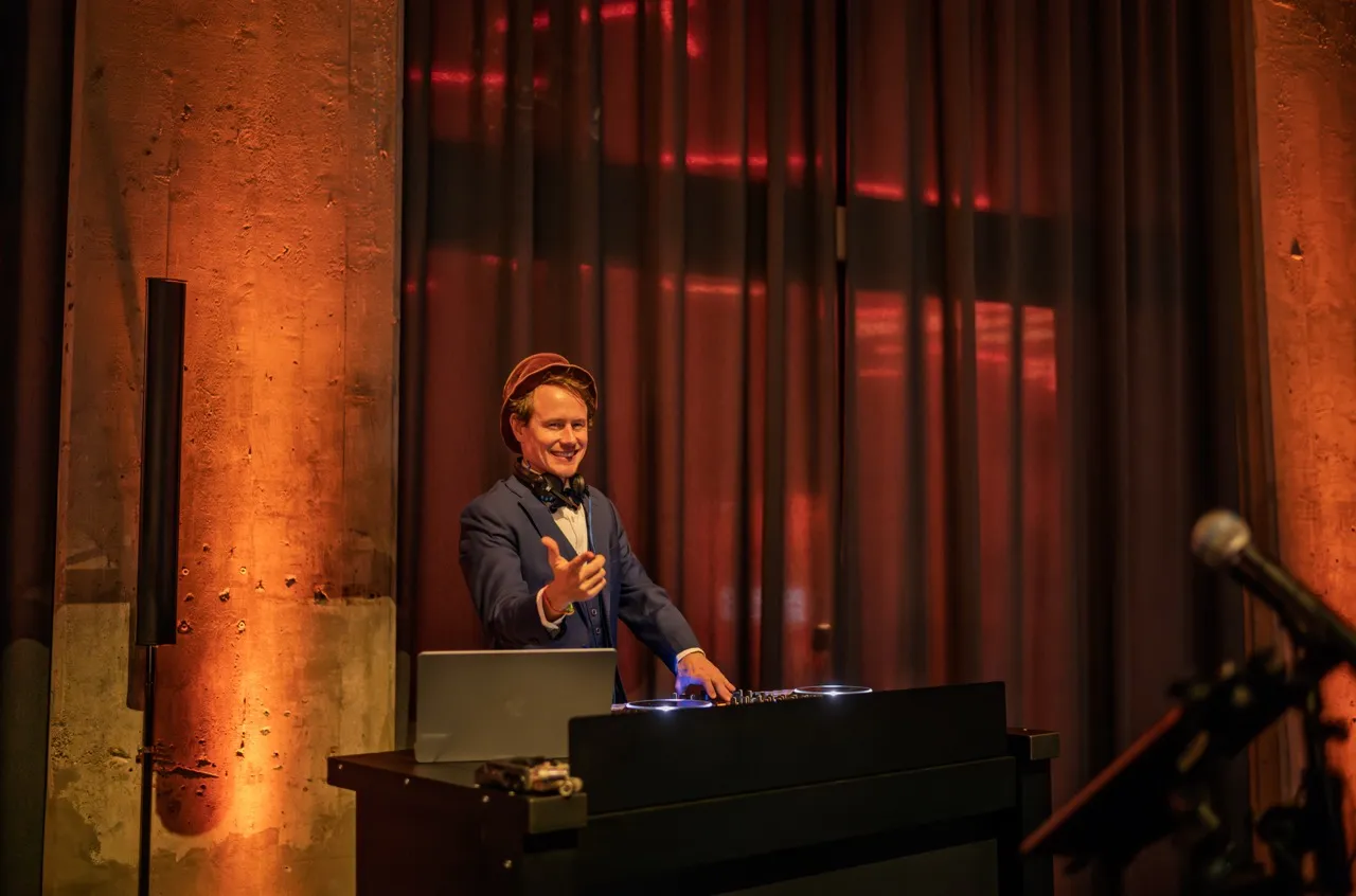 Licht-Aufpreise beim DJ: Was ist im Grundpreis enthalten?, Abbildung 1